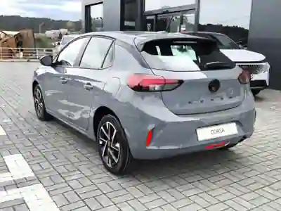 Opel Corsa 2026 - 20500 EUR, 4 km - AUTO.MOTO.pt - 4km - foto 7 de 15
