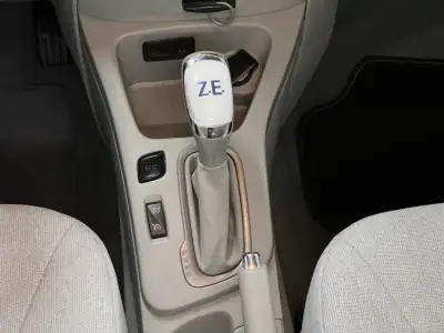 Renault Zoe 2019 - 9990 EUR, 150000 km - AUTO.MOTO.pt - 150000km - foto 25 de 29