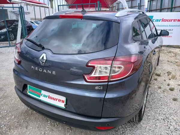 Renault Mégane Sport Tourer 2016 - 8950 EUR, 157317 km - AUTO.MOTO.pt - 157317km - foto 9 de 25