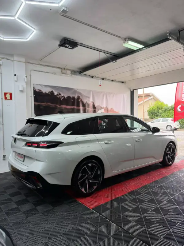 Peugeot 308 SW 2022 - 18900 EUR, 104000 km - AUTO.MOTO.pt - 104000km - foto 4 de 13