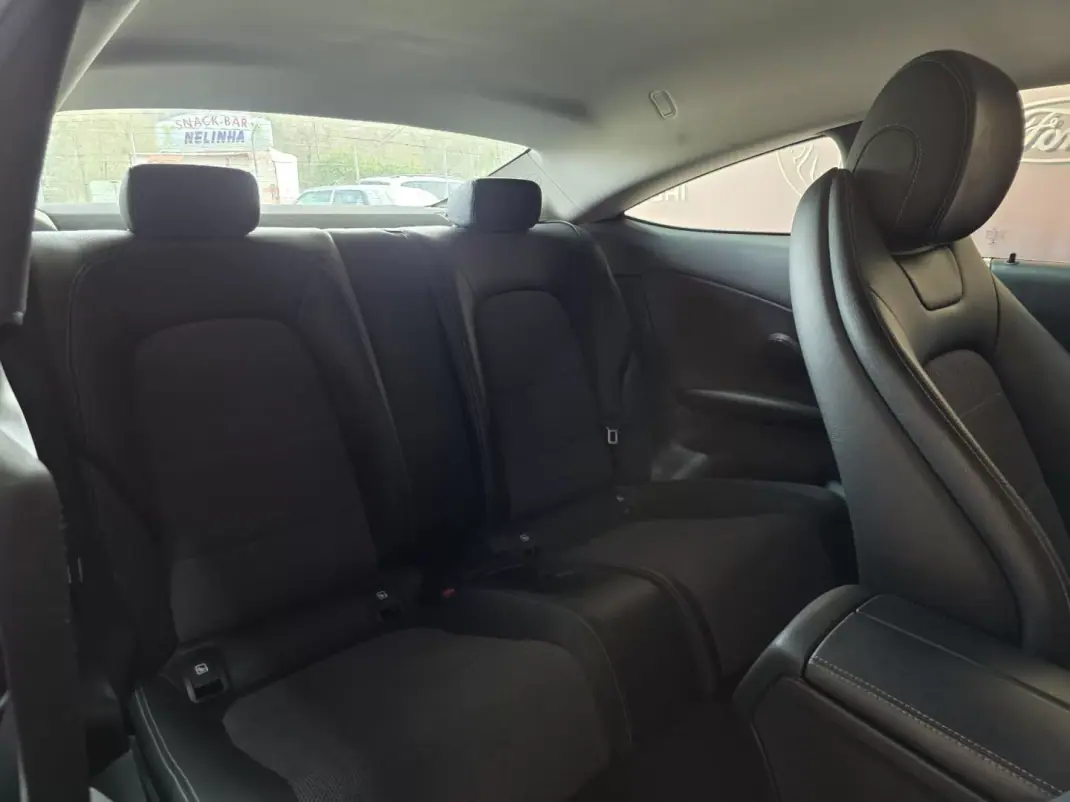 Mercedes-Benz C 180 2016 - 24250 EUR, 107000 km - AUTO.MOTO.pt - 107000km - foto 13 de 14