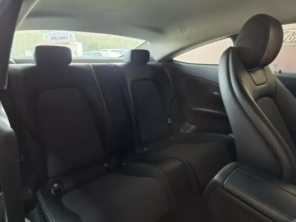Mercedes-Benz C 180 2016 - 24250 EUR, 107000 km - AUTO.MOTO.pt - 107000km - foto 13 de 14
