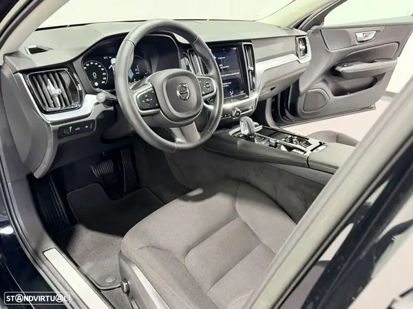 Volvo V60 2021 - 25990 EUR, 82125 km - AUTO.MOTO.pt - 82125km - foto 15 de 51