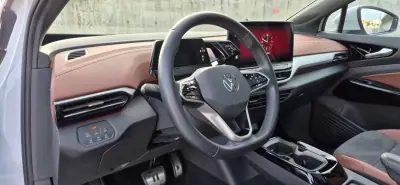 Volkswagen ID.5 2023 - 35750 EUR, 57000 km - AUTO.MOTO.pt - 57000km - foto 12 de 28