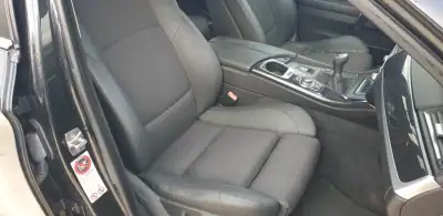 BMW 520 2011 - 12990 EUR, 275000 km - AUTO.MOTO.pt - 275000km - foto 18 de 40