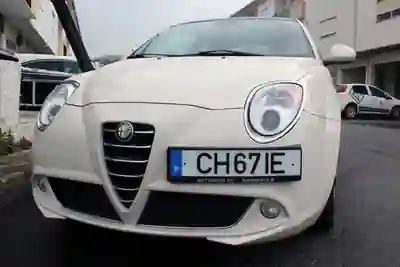 Alfa Romeo MiTo 2012 - 6700 EUR, 119200 km - AUTO.MOTO.pt - 119200km - foto 12 de 30