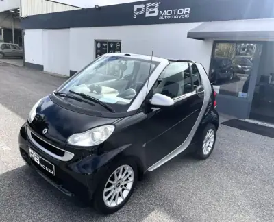 Smart Fortwo Cabrio 2011 - 8900 EUR, 129245 km - AUTO.MOTO.pt - 129245km - foto 25 de 29