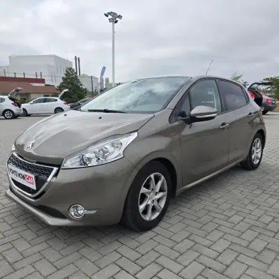 Peugeot 208 2012 - 127525km