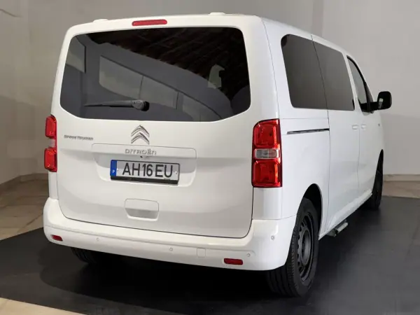 Citroën Spacetourer 2021 - 28500 EUR, 21196 km - AUTO.MOTO.pt - 21196km - foto 6 de 25
