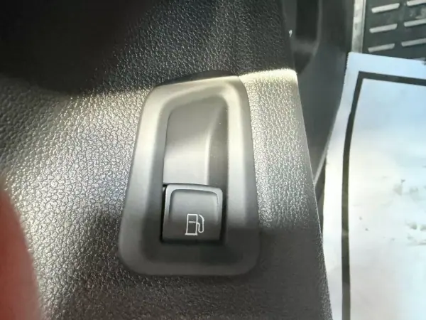 Volkswagen Golf 2021 - 21600 EUR, 154247 km - AUTO.MOTO.pt - 154247km - foto 26 de 29