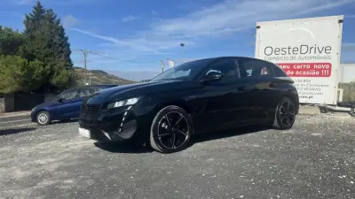 Peugeot e-308 2025 - 29490 EUR, 6000 km - 6000km - foto 1 de 19