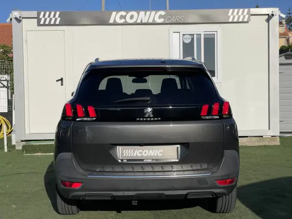 Peugeot 5008 2019 - 15490 EUR, 228000 km - AUTO.MOTO.pt - 228000km - foto 4 de 42
