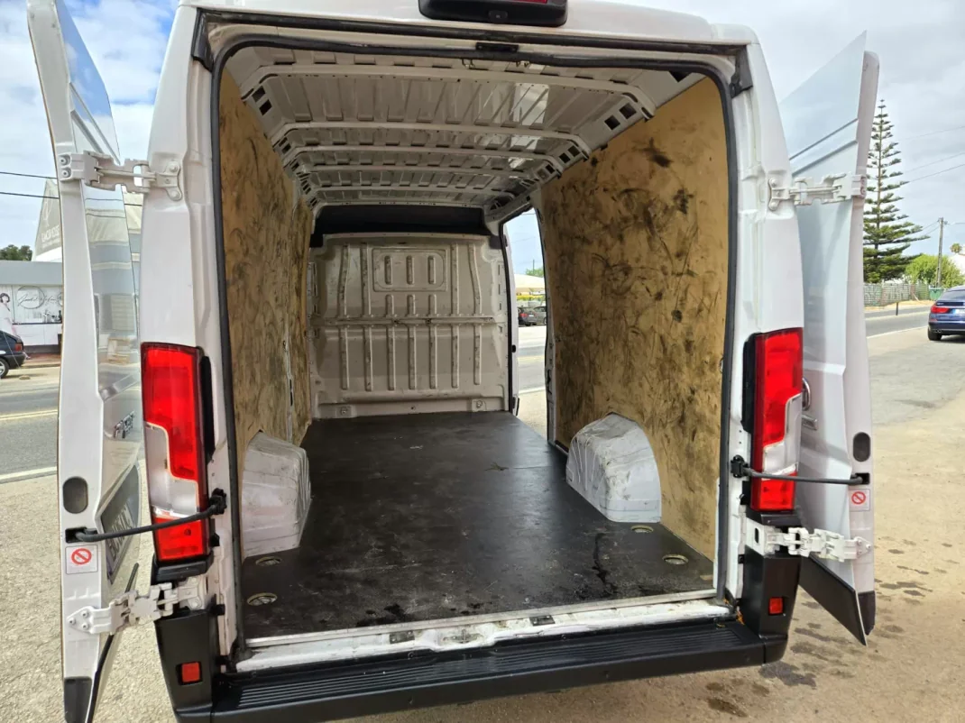 Fiat Ducato Maxi 35 XLH2 L4H2 2.2 Mjet 140cv 2022 - 25950 EUR, 109282 km - AUTO.MOTO.pt - 109282km - foto 9 de 9