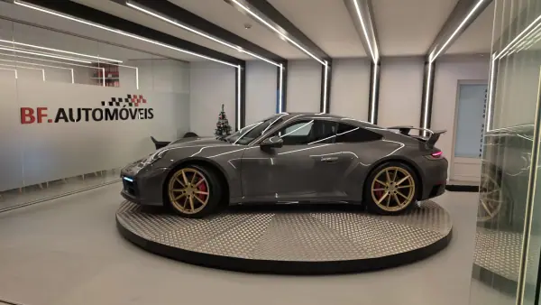 Porsche 992 2021 - 159500 EUR, 69488 km - AUTO.MOTO.pt - 69488km - foto 15 de 58