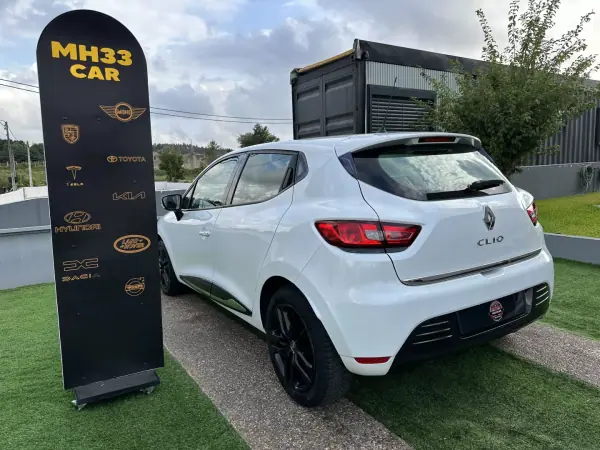 Renault Clio 2018 - 10900 EUR, 138929 km - AUTO.MOTO.pt - 138929km - foto 11 de 46
