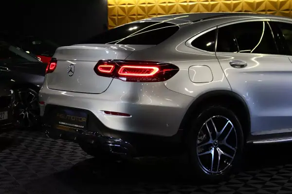 Mercedes-Benz GLC 220 2019 - 39400 EUR, 165000 km - AUTO.MOTO.pt - 165000km - foto 3 de 37