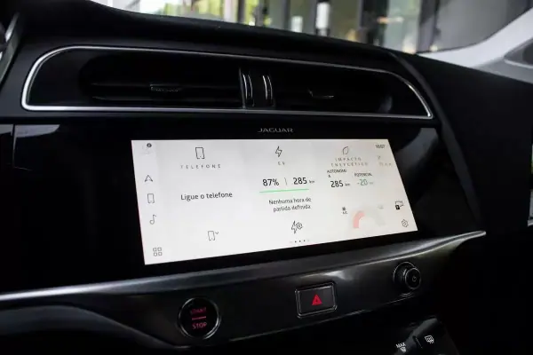 Jaguar I-Pace 2021 - 28750 EUR, 135489 km - AUTO.MOTO.pt - 135489km - foto 33 de 43