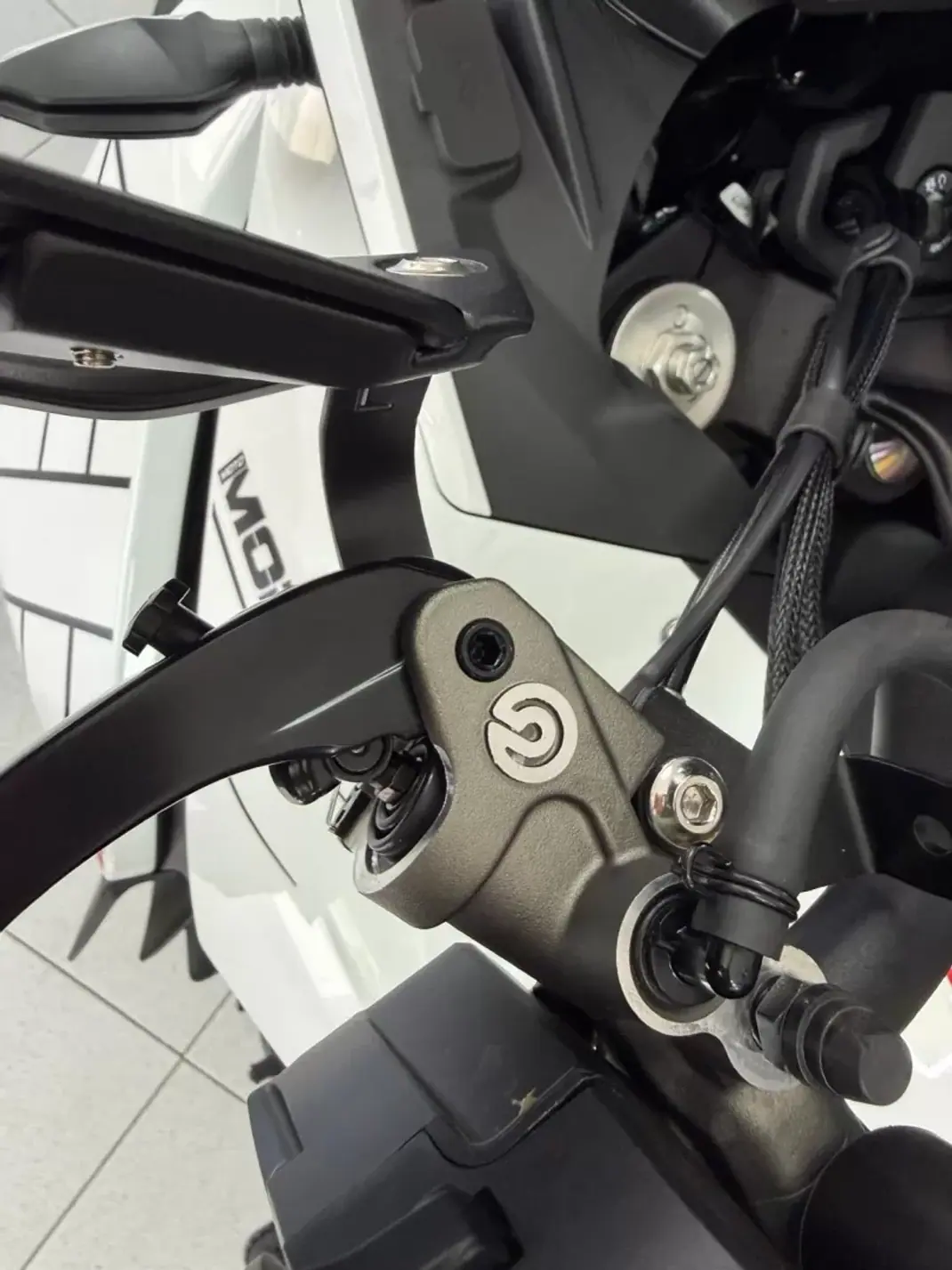 Moto Morini X-CAPE 650 2026 - 11990 EUR, 0 km - foto 17 de 26