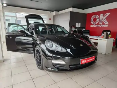 Porsche Panamera 2011 - 39500 EUR, 139500 km - AUTO.MOTO.pt - 139500km - foto 19 de 37