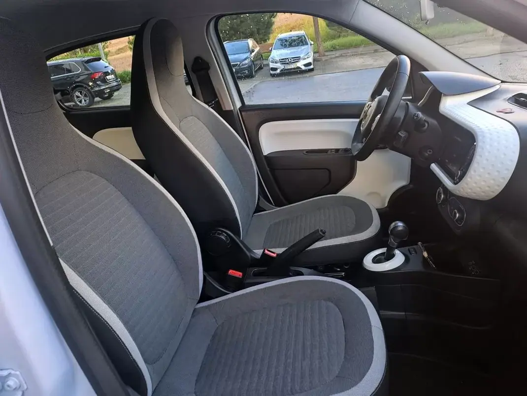 Renault Twingo 2022 - 13990 EUR, 30000 km - AUTO.MOTO.pt - 30000km - foto 24 de 24
