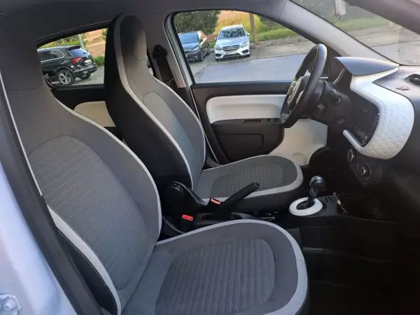 Renault Twingo 2022 - 13990 EUR, 30000 km - AUTO.MOTO.pt - 30000km - foto 24 de 24