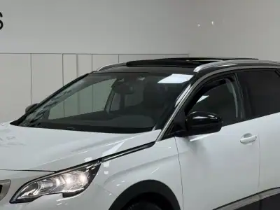 Peugeot 3008 2019 - 18990 EUR, 130000 km - AUTO.MOTO.pt - 130000km - foto 2 de 30