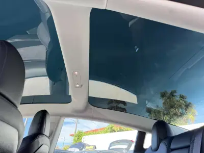 Tesla Model 3 2020 - 29500 EUR, 89581 km - 89581km - foto 48 de 48