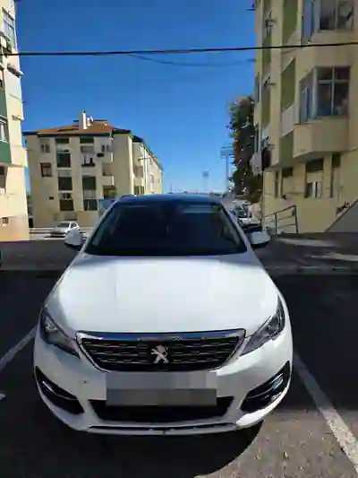 Peugeot 308 SW 2020 - 11500 EUR, 210000 km - foto 1 de 6
