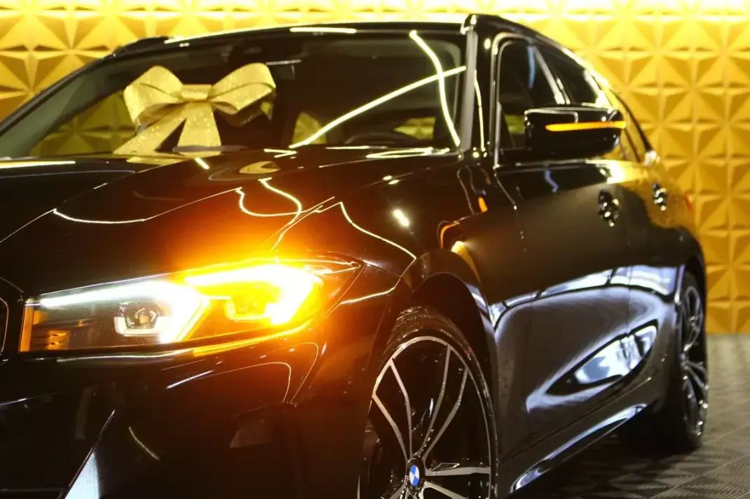 BMW 318 2022 - 27250 EUR, 132000 km - AUTO.MOTO.pt - 132000km - foto 3 de 38