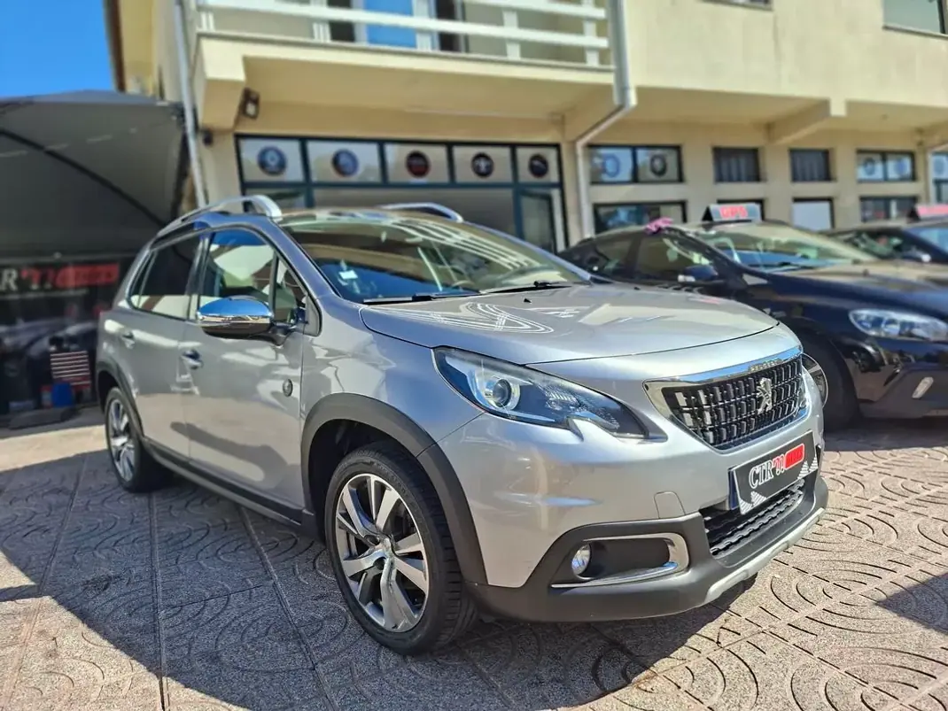 Peugeot 2008 2017 - 10000 EUR, 178323 km - 178323km - foto 4 de 37