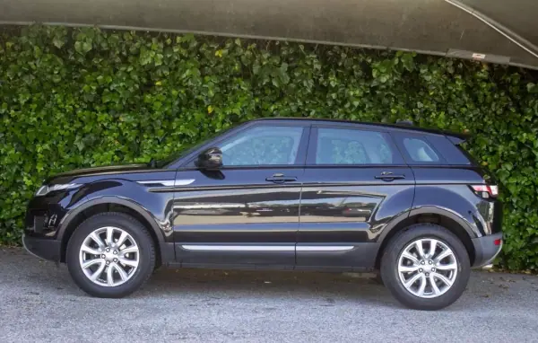 Land Rover Range Rover Evoque 2018 - 20900 EUR, 98000 km - AUTO.MOTO.pt - 98000km - foto 7 de 17