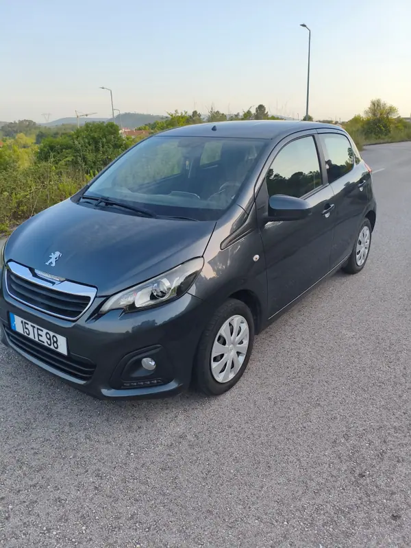 Peugeot 108 1.0 active  2017 Gasolina