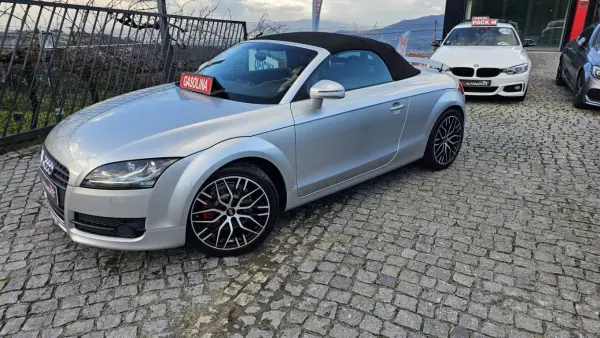 Audi TT Roadster 2007 - 14900 EUR, 151194 km - 151194km - foto 12 de 51