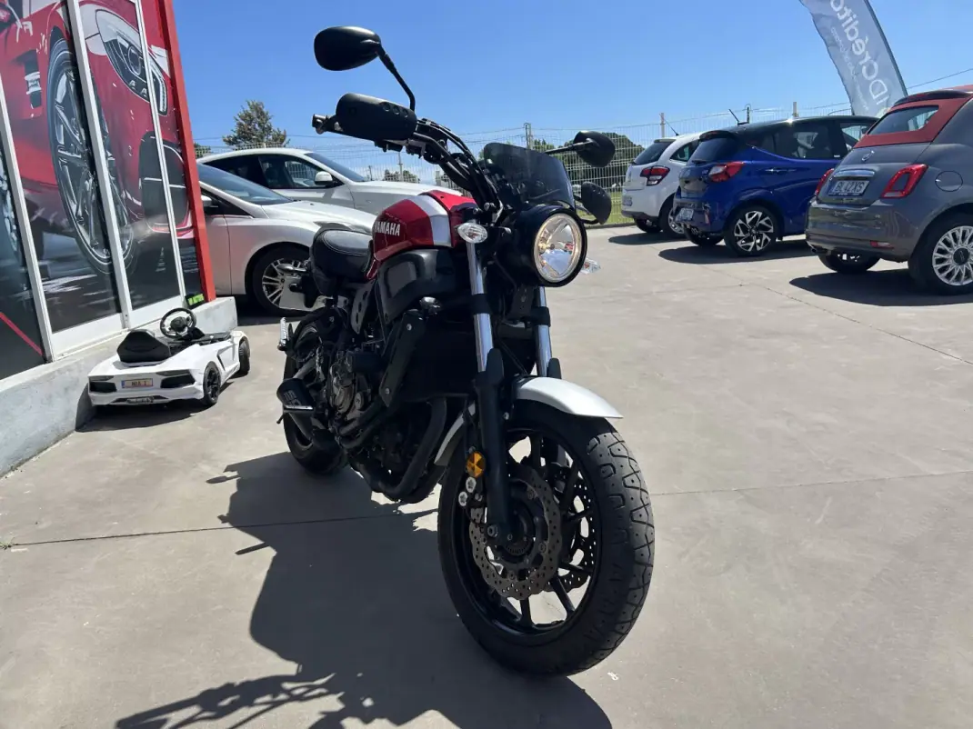 Yamaha XSR 700 2020 - 6547 EUR, 3500 km - AUTO.MOTO.pt - 3500km - foto 7 de 12