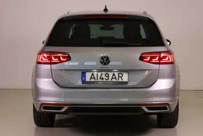 Volkswagen Passat Variant 2021 - 25990 EUR, 70682 km - AUTO.MOTO.pt - 70682km - foto 17 de 53