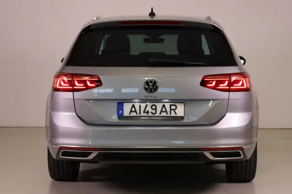 Volkswagen Passat Variant 2021 - 25990 EUR, 70682 km - AUTO.MOTO.pt - 70682km - foto 17 de 53