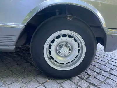 Mercedes-Benz 280 1982 - 11900 EUR, 215000 km - AUTO.MOTO.pt - 215000km - foto 14 de 23