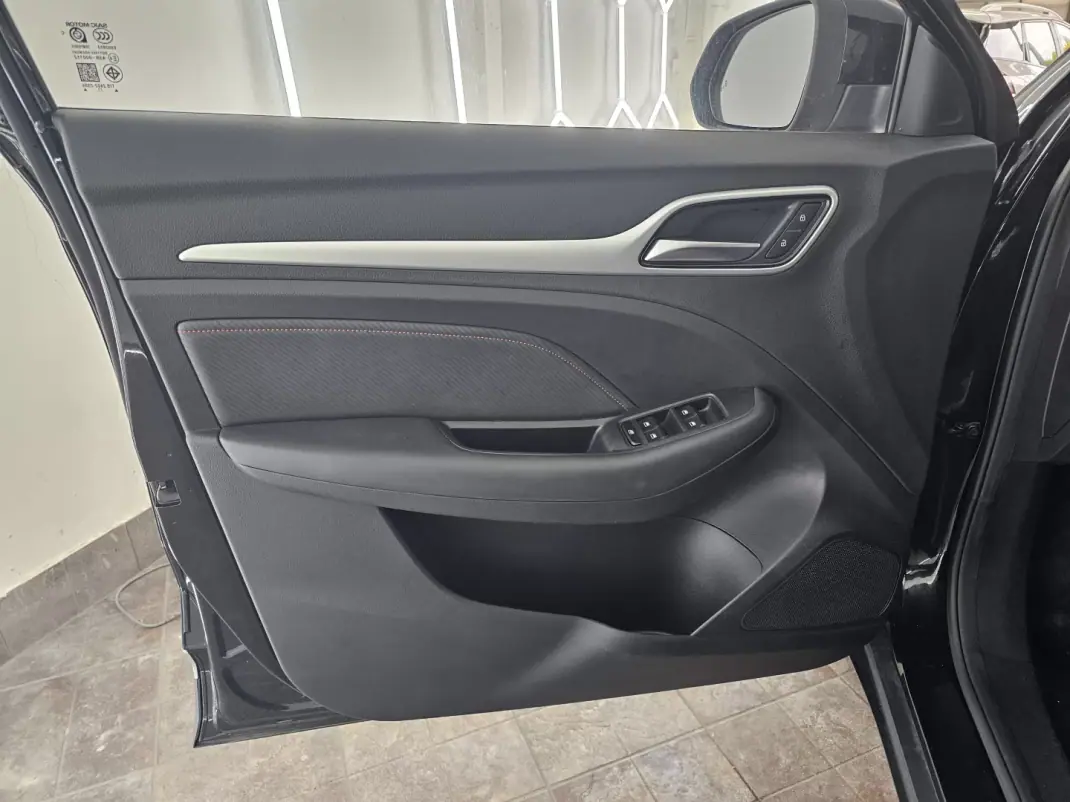 MG ZS 2025 - 23500 EUR, 20197 km - AUTO.MOTO.pt - 20197km - foto 14 de 41