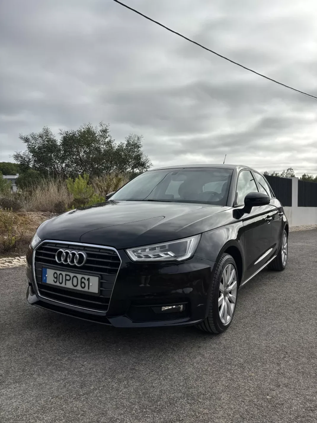 Audi A1 Sportback 2015 - 13950 EUR, 127500 km - AUTO.MOTO.pt - 127500km - foto 1 de 12