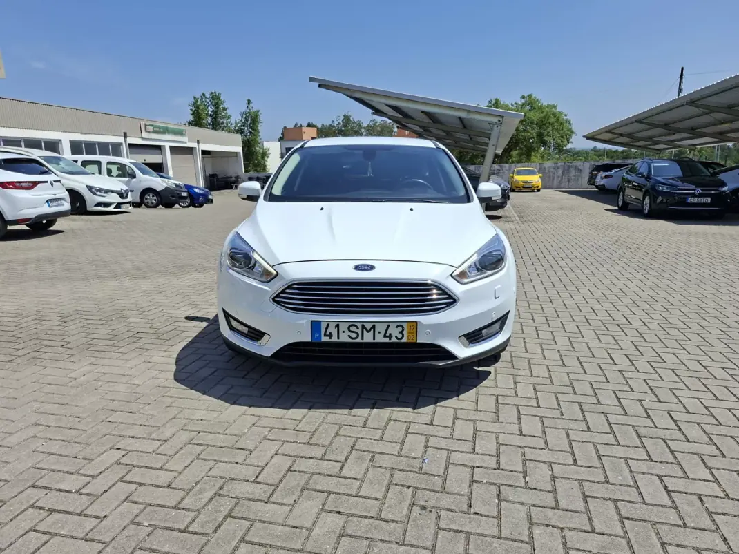 Ford Focus 2017 - 11500 EUR, 55000 km - AUTO.MOTO.pt - 55000km - foto 3 de 32
