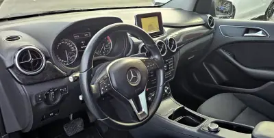 Mercedes-Benz B 180 2014 - 13999 EUR, 160000 km - AUTO.MOTO.pt - 160000km - foto 5 de 25