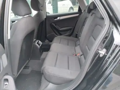 Audi A4 Avant 2014 - 15250 EUR, 170000 km - AUTO.MOTO.pt - 170000km - foto 15 de 25