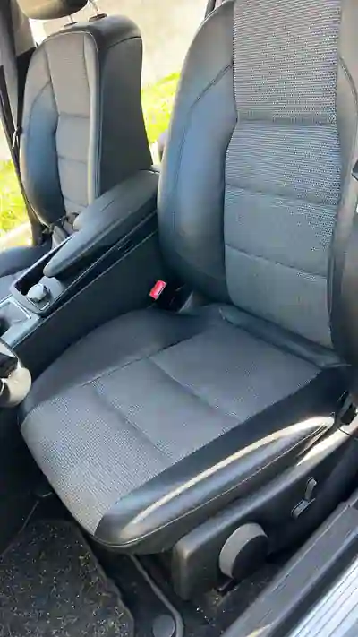 Mercedes-Benz C 220 2011 - 11000 EUR, 290000 km - AUTO.MOTO.pt - 290000km - foto 8 de 11