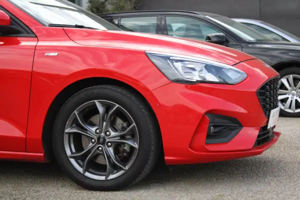 Ford Focus SW 2021 - 14990 EUR, 193000 km - AUTO.MOTO.pt - 193000km - foto 10 de 31