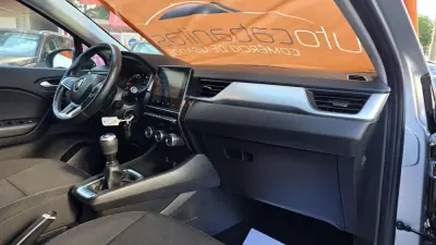 Renault Captur 2020 - 16000 EUR, 75000 km - AUTO.MOTO.pt - 75000km - foto 16 de 21