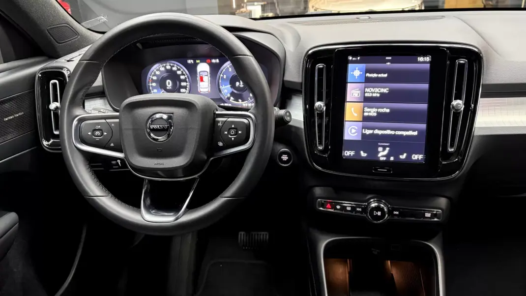 Volvo XC 40 2023 - 29970 EUR, 57000 km - AUTO.MOTO.pt - 57000km - foto 20 de 46