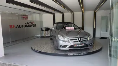 Mercedes-Benz E 250 2012 - 18900 EUR, 138289 km - 138289km - foto 11 de 61