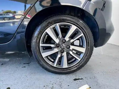 Nissan Micra 2019 - 11990 EUR, 71690 km - AUTO.MOTO.pt - 71690km - foto 12 de 22