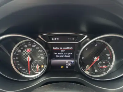 Mercedes-Benz A 180 2017 - 16990 EUR, 166000 km - AUTO.MOTO.pt - 166000km - foto 26 de 36