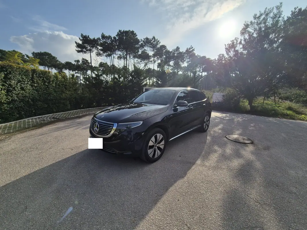Mercedes-Benz EQC 2023 - 40000 EUR, 31000 km - AUTO.MOTO.pt - 31000km - foto 2 de 16